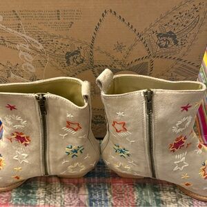 FREE PEOPLE NIB Bowers Embracing Booties-sz 41 $198